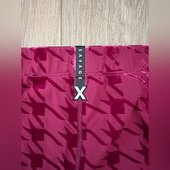 Savage X Fenty Wine Houndstooth High-Waisted Leggings - Picture 11 of 12